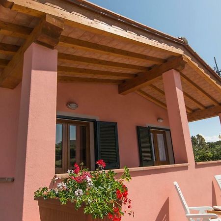Appartamenti La Casina Порто-Аццурро Екстер'єр фото