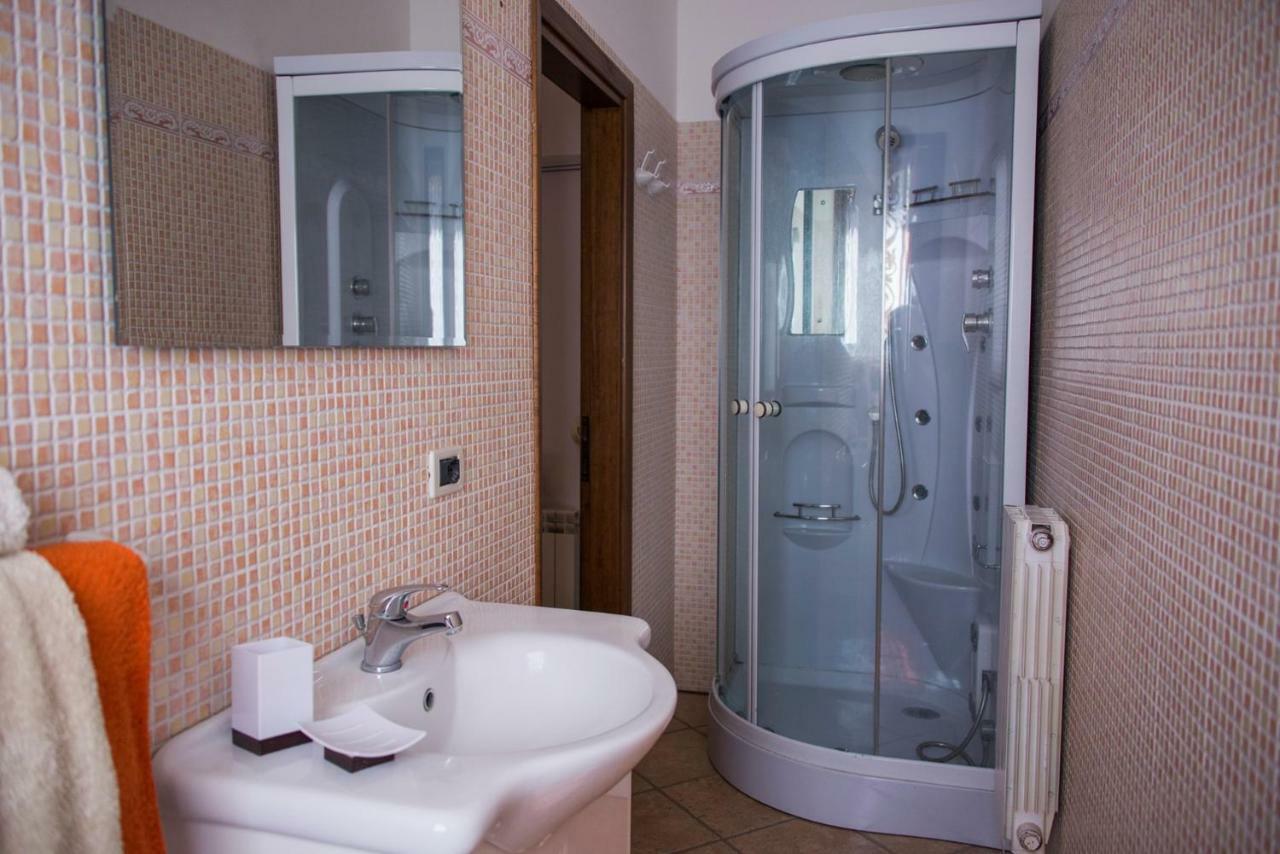 Appartamenti La Casina Порто-Аццурро Екстер'єр фото
