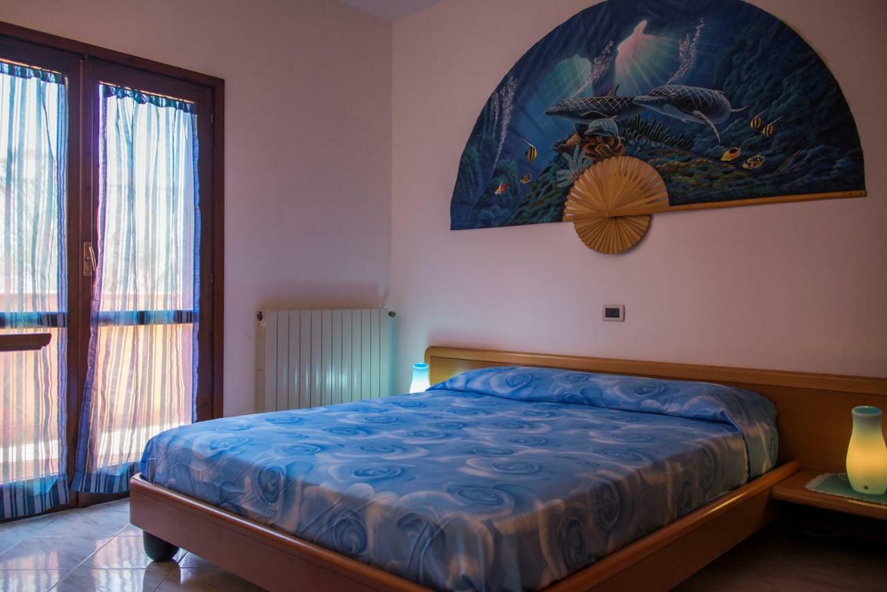 Appartamenti La Casina Порто-Аццурро Екстер'єр фото