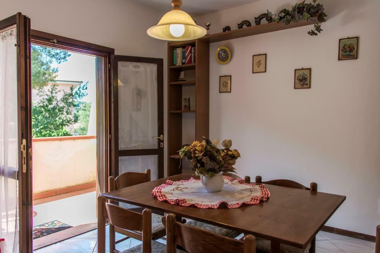 Appartamenti La Casina Порто-Аццурро Екстер'єр фото